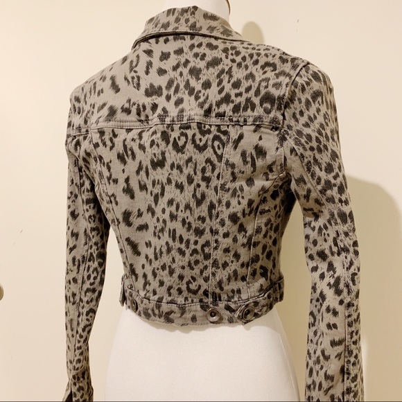 SM ✨ Gray Leopard Cheetah Print Jean Jacket - Picture 3 of 4